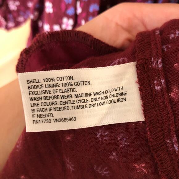 Cat & Jack NWT Girls' Maroon Smocked Floral Dress Size XS (4/5) - Picture 5 of 7